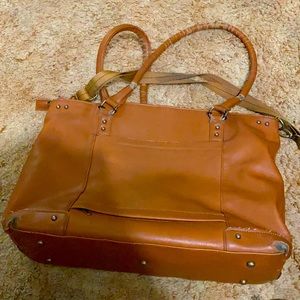 Camel laptop case with zippers and pockets